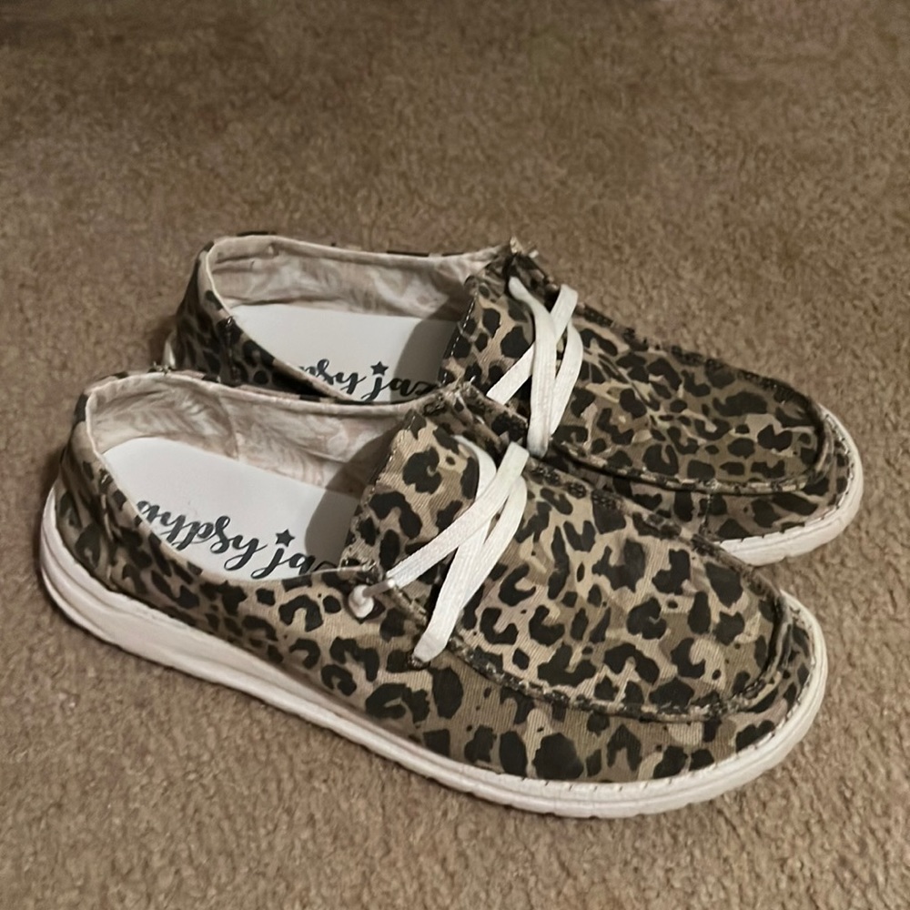 Gypsy Jazz leopard shoes